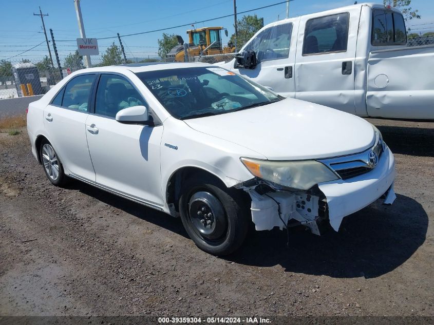 2014 TOYOTA CAMRY HYBRID XLE