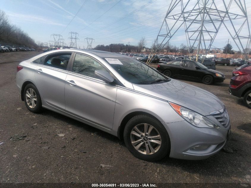 2013 HYUNDAI SONATA GLS