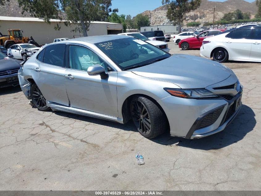 2021 TOYOTA CAMRY XSE