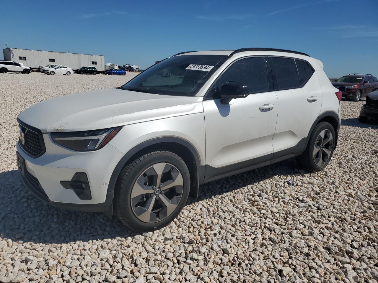 2023 VOLVO XC40 PLUS