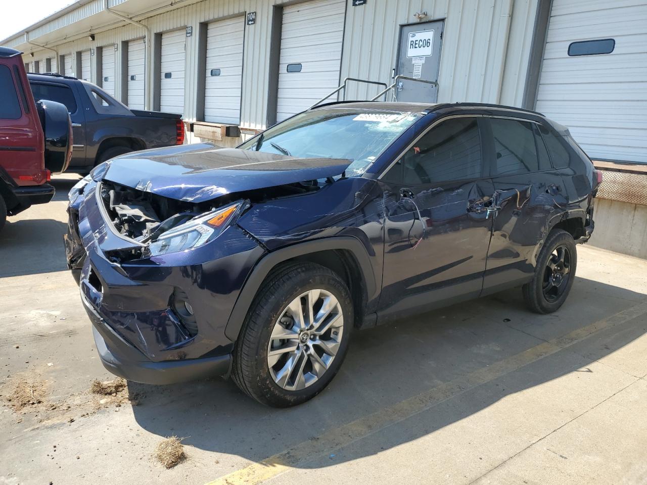 2019 TOYOTA RAV4 XLE PREMIUM