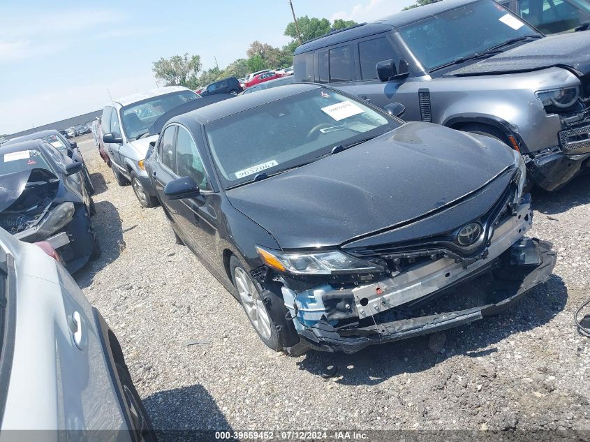 2018 TOYOTA CAMRY LE