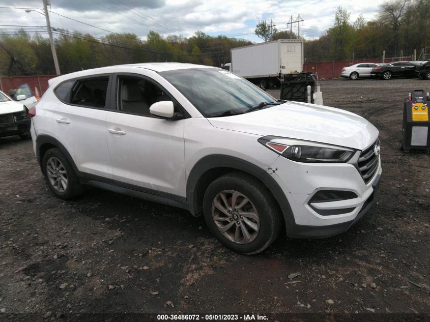 2017 HYUNDAI TUCSON SE