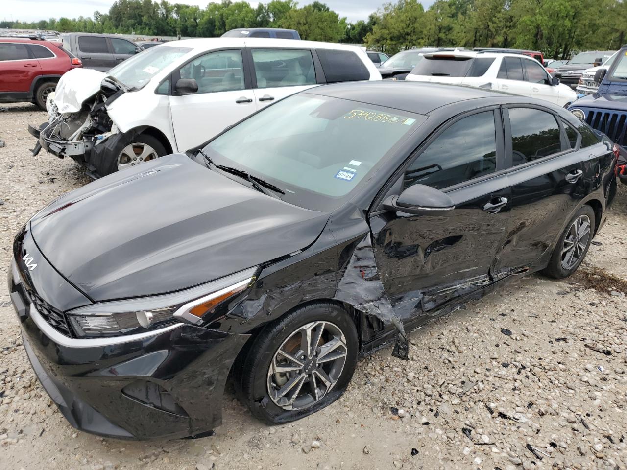 2023 KIA FORTE LX