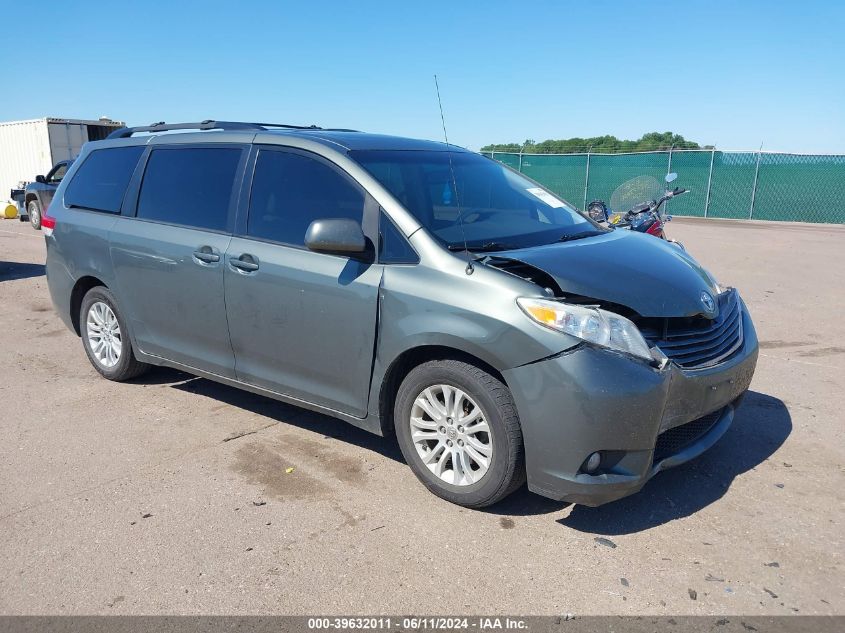 2013 TOYOTA SIENNA XLE V6 8 PASSENGER