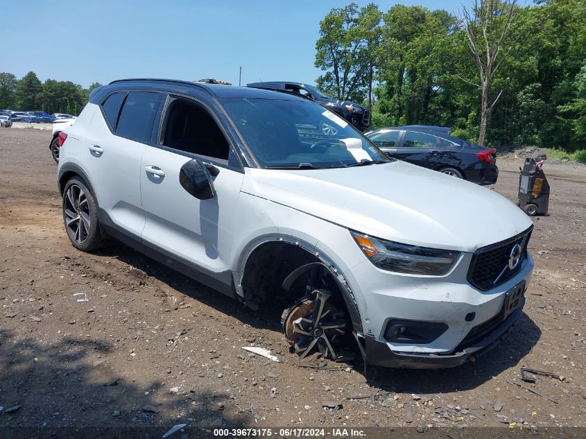 2021 VOLVO XC40 T5 R-DESIGN