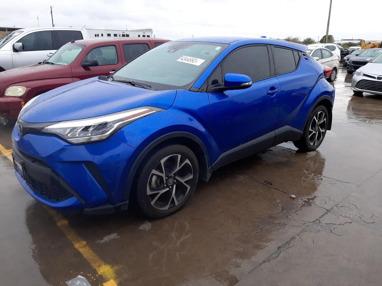 2021 TOYOTA C-HR XLE