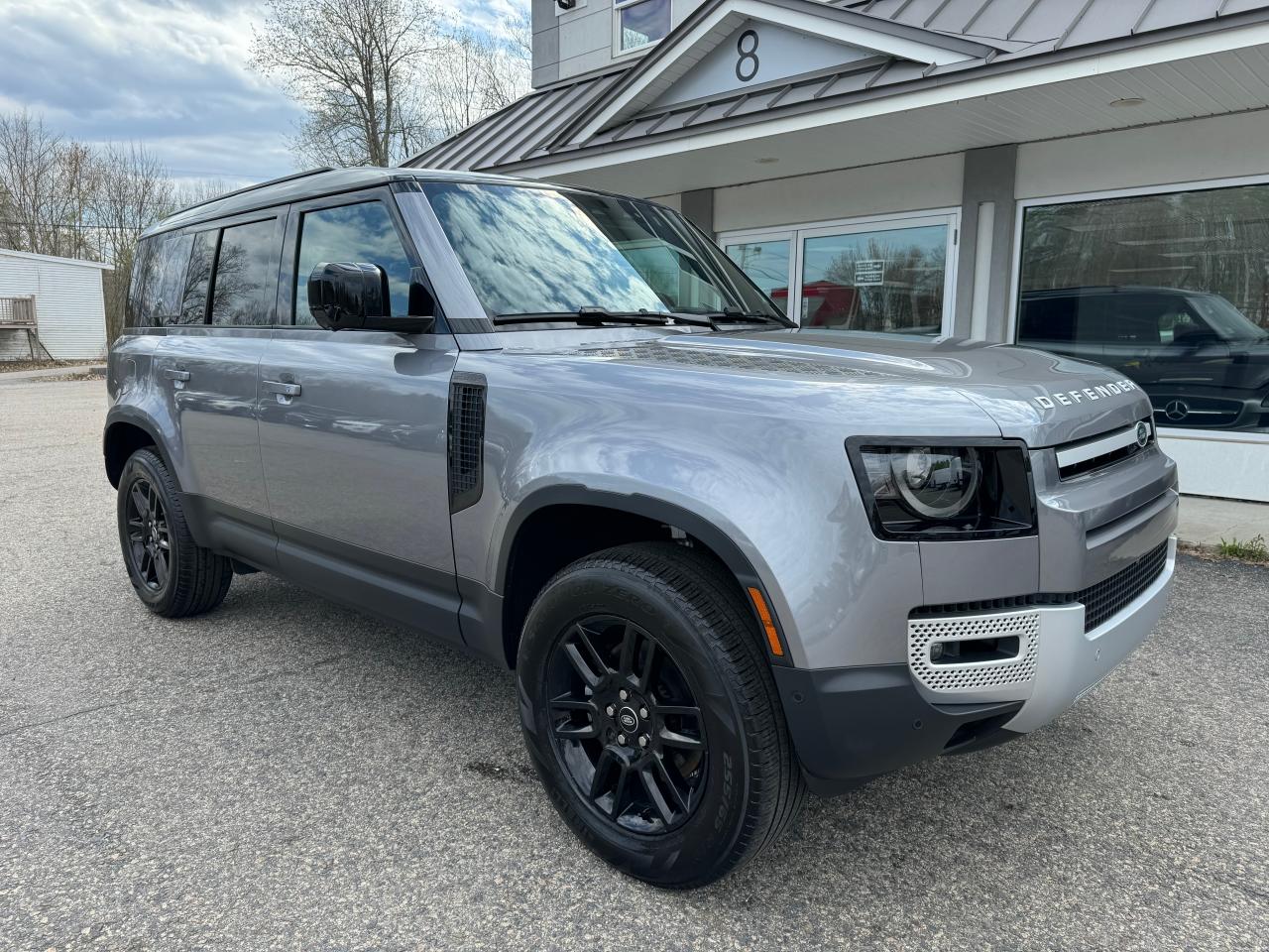 2023 LAND ROVER DEFENDER 110 S