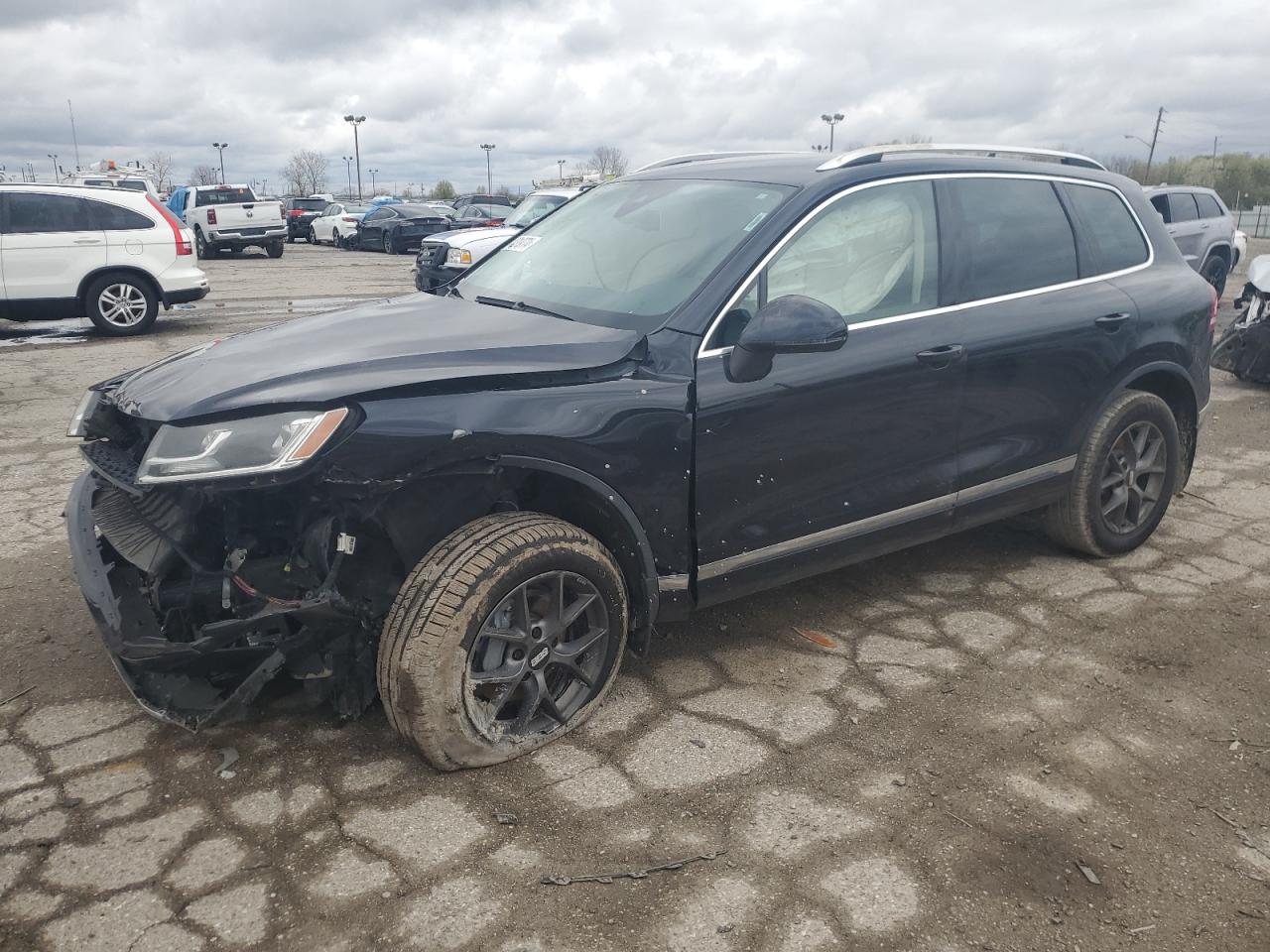 2016 VOLKSWAGEN TOUAREG SPORT