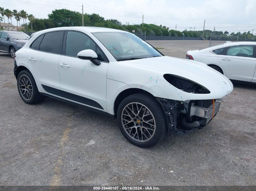 2017 PORSCHE MACAN