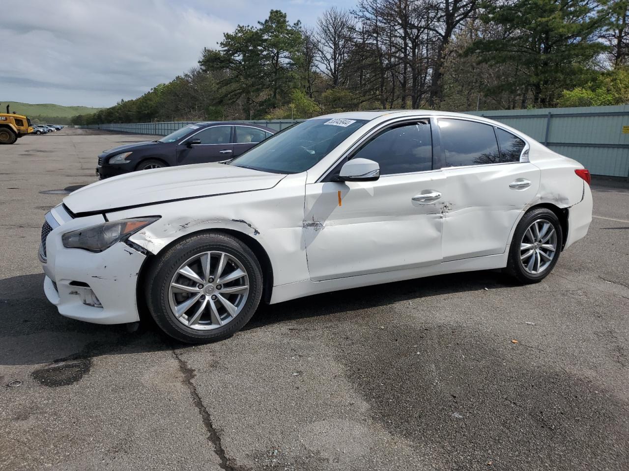 2015 INFINITI Q50 BASE