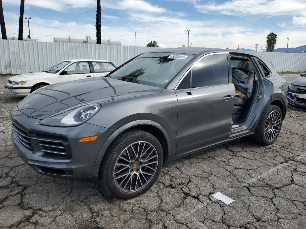 2023 PORSCHE CAYENNE BASE