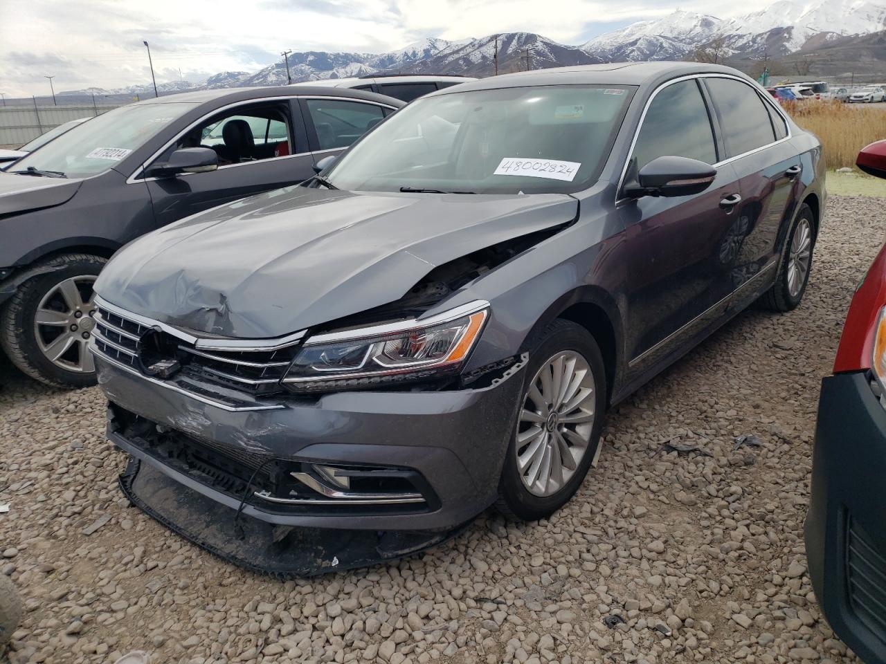 2016 VOLKSWAGEN PASSAT SE