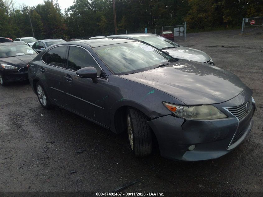 2013 LEXUS ES 300H