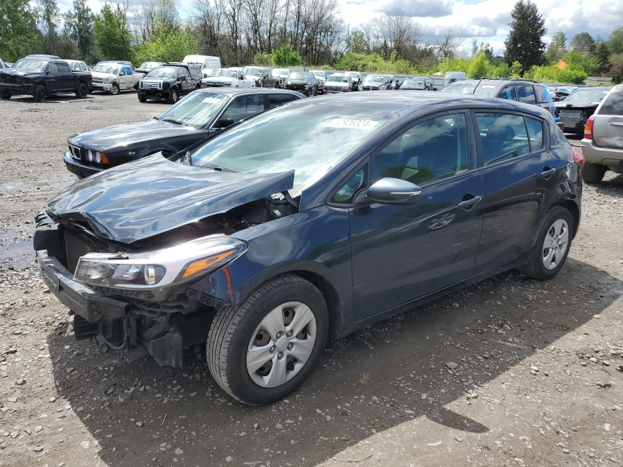 2017 KIA FORTE LX