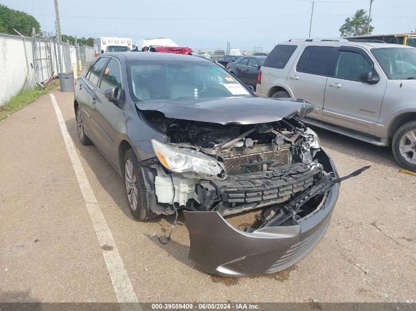 2015 TOYOTA CAMRY XLE