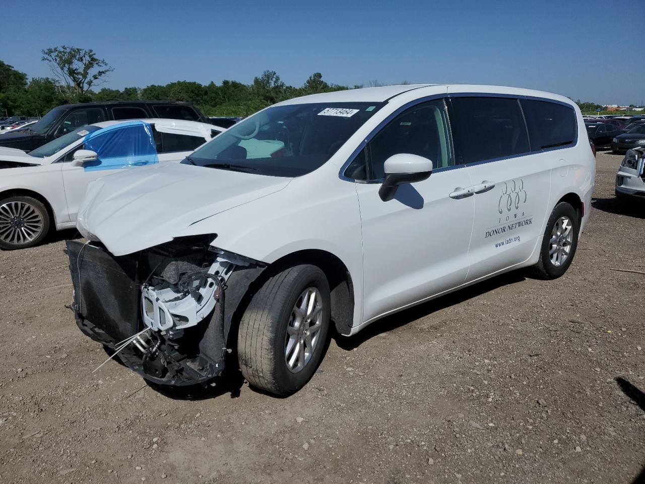 2022 CHRYSLER VOYAGER LX