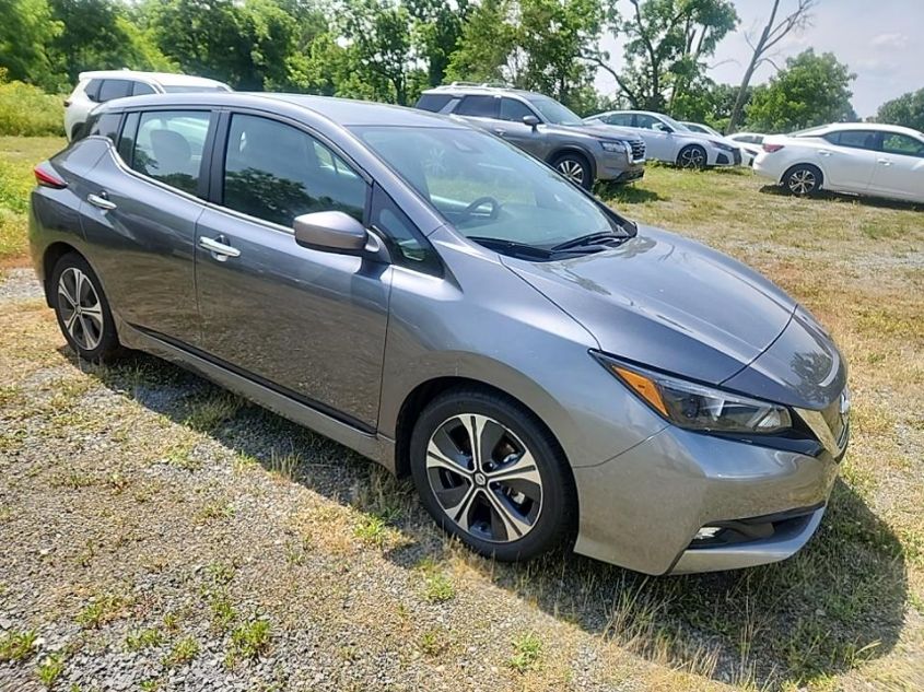 2022 NISSAN LEAF SV