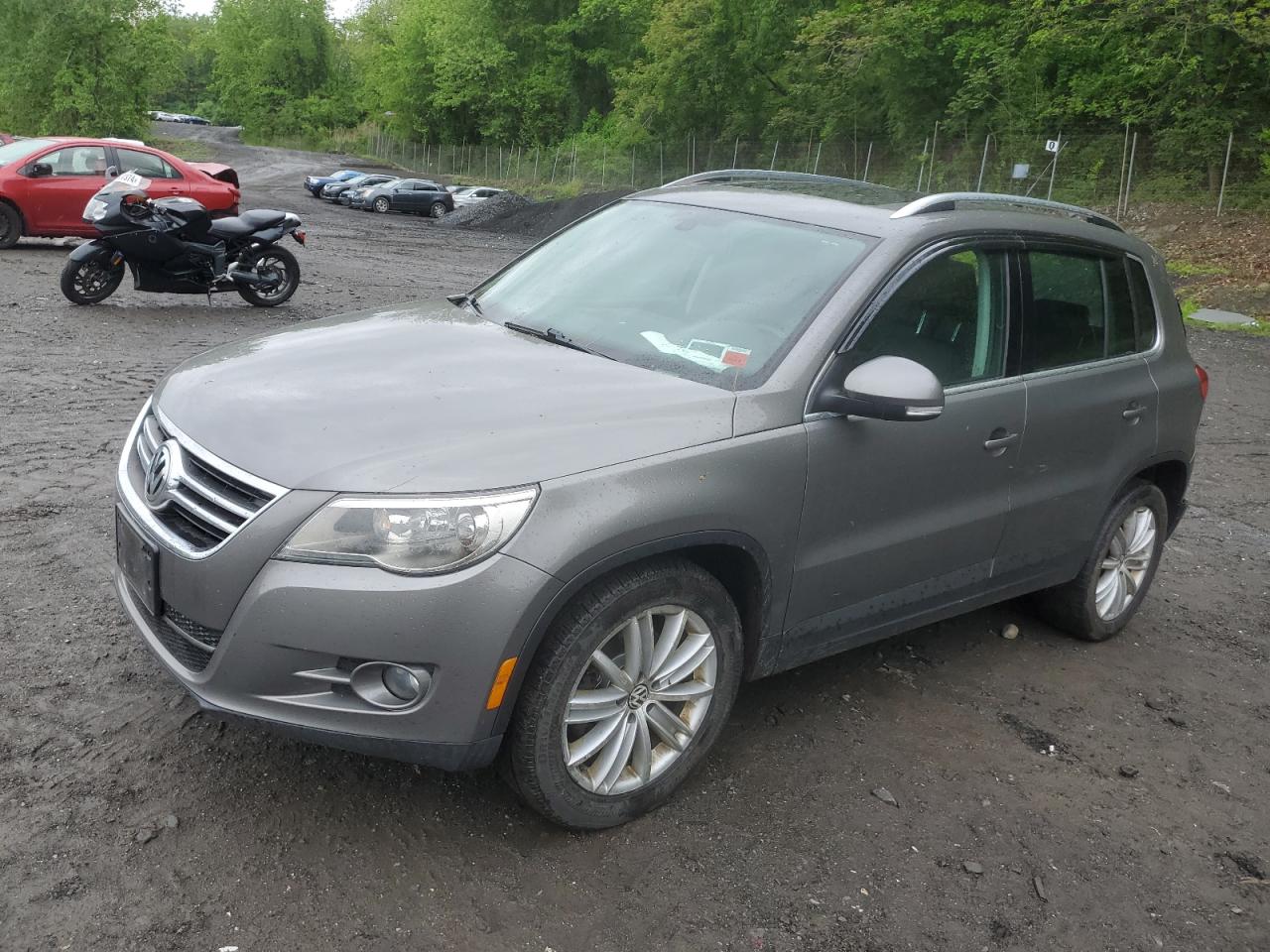 2011 VOLKSWAGEN TIGUAN S