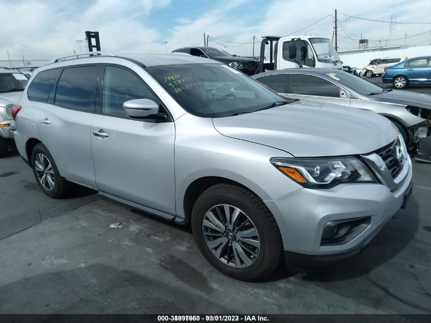 2017 NISSAN PATHFINDER SV