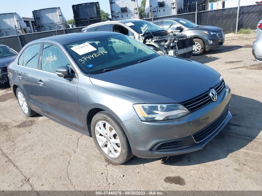 2013 VOLKSWAGEN JETTA 2.5L SE