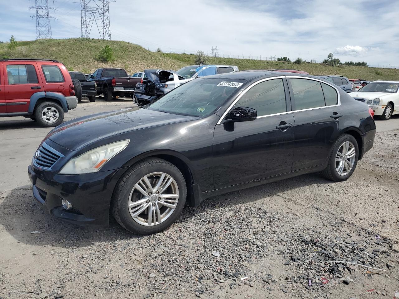 2013 INFINITI G37