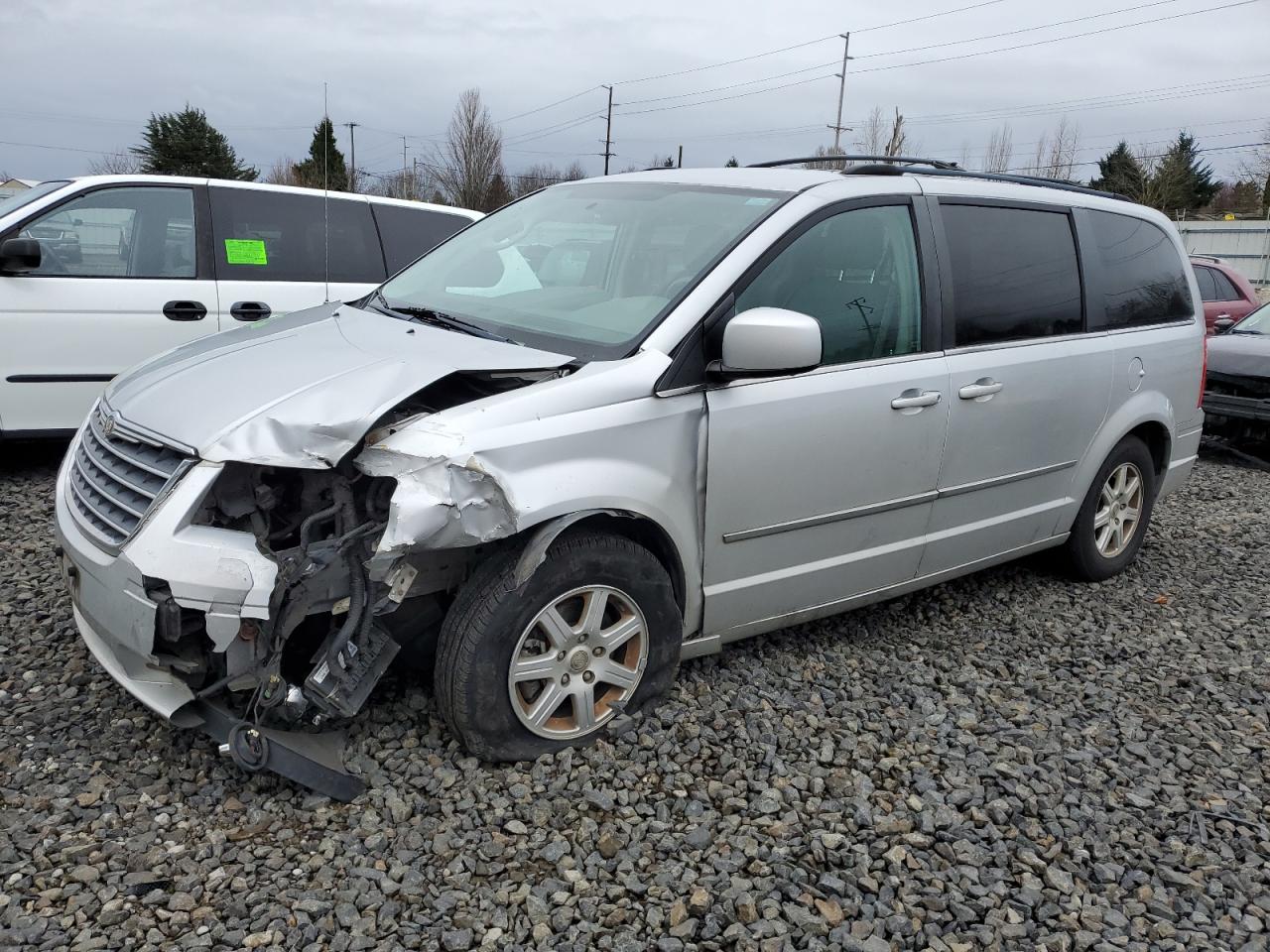 2010 CHRYSLER TOWN & COUNTRY TOURING