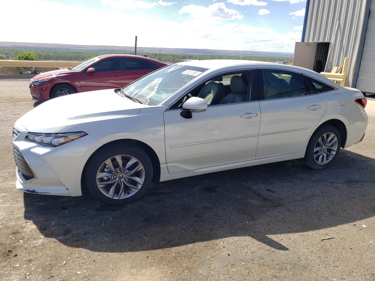 2021 TOYOTA AVALON XLE