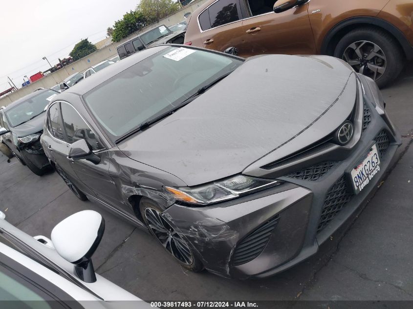 2020 TOYOTA CAMRY SE