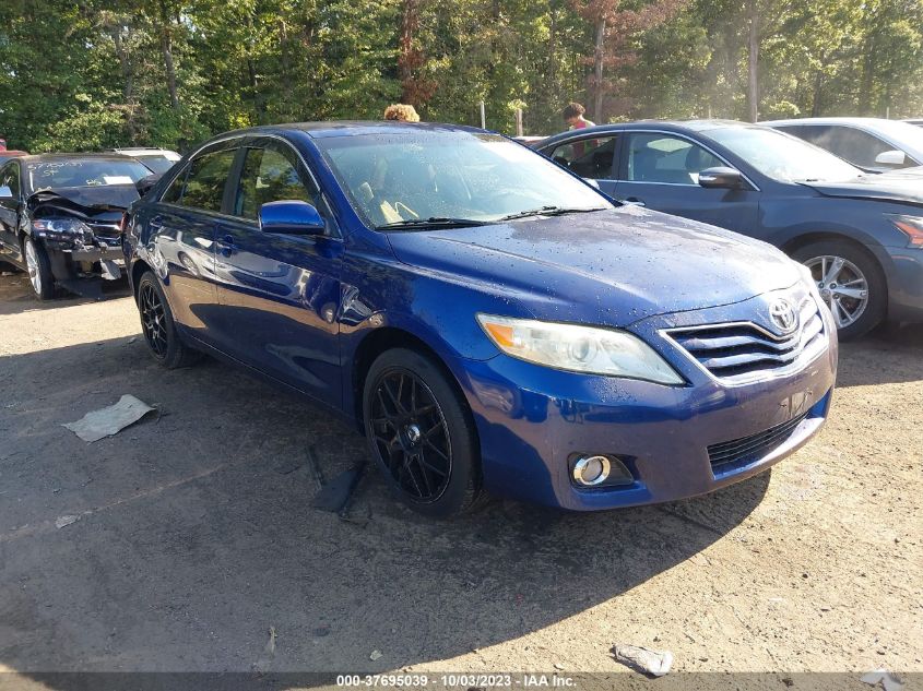 2011 TOYOTA CAMRY LE