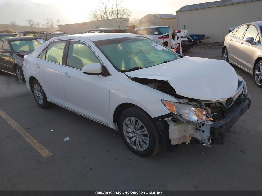 2014 TOYOTA CAMRY LE