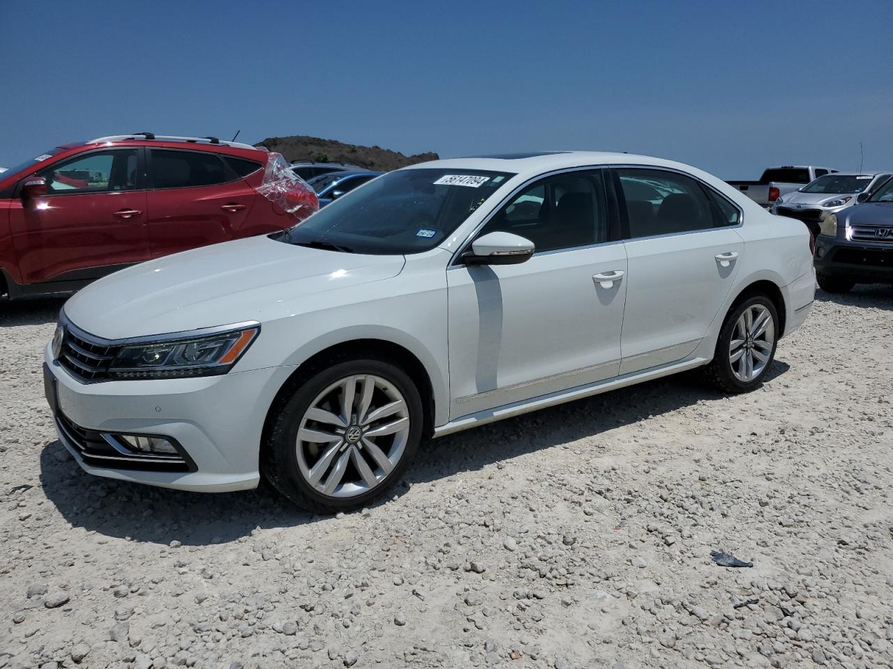 2017 VOLKSWAGEN PASSAT SE