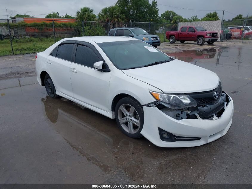 2013 TOYOTA CAMRY SE