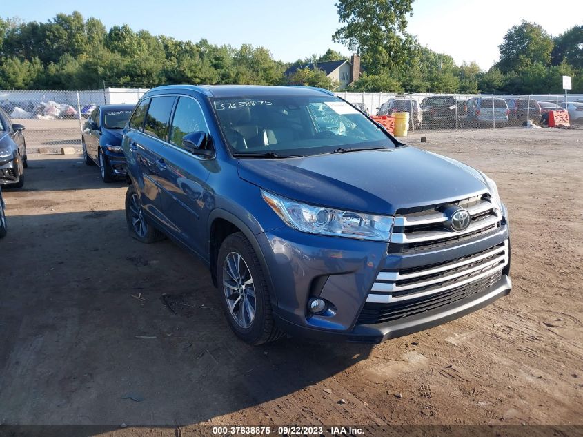 2019 TOYOTA HIGHLANDER XLE