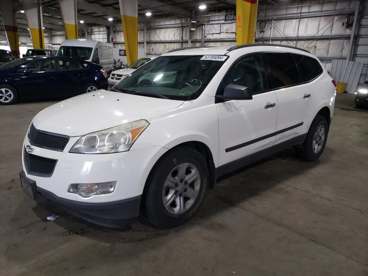 2011 CHEVROLET TRAVERSE LS