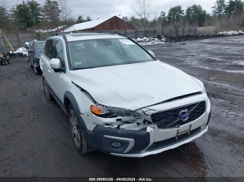 2015 VOLVO XC70 T6 PLATINUM