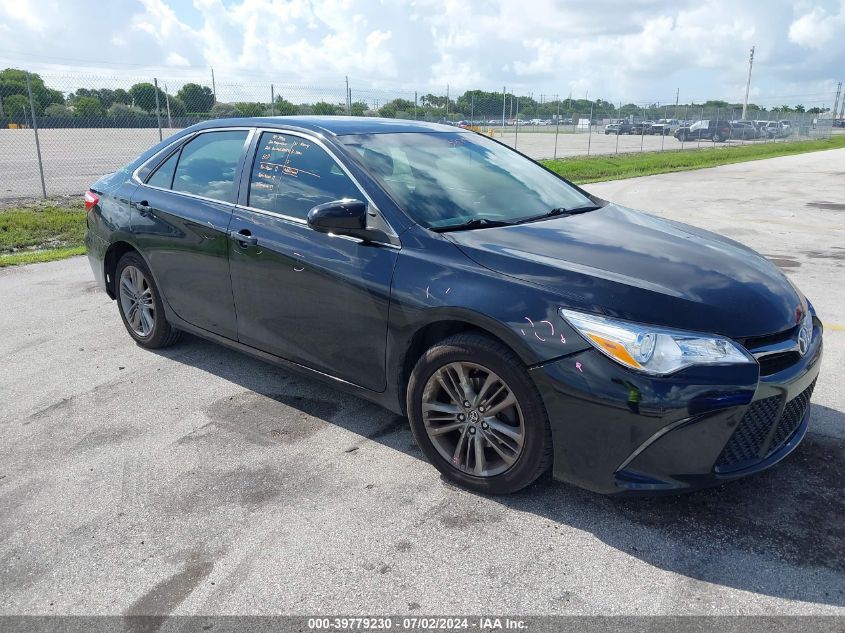 2015 TOYOTA CAMRY SE