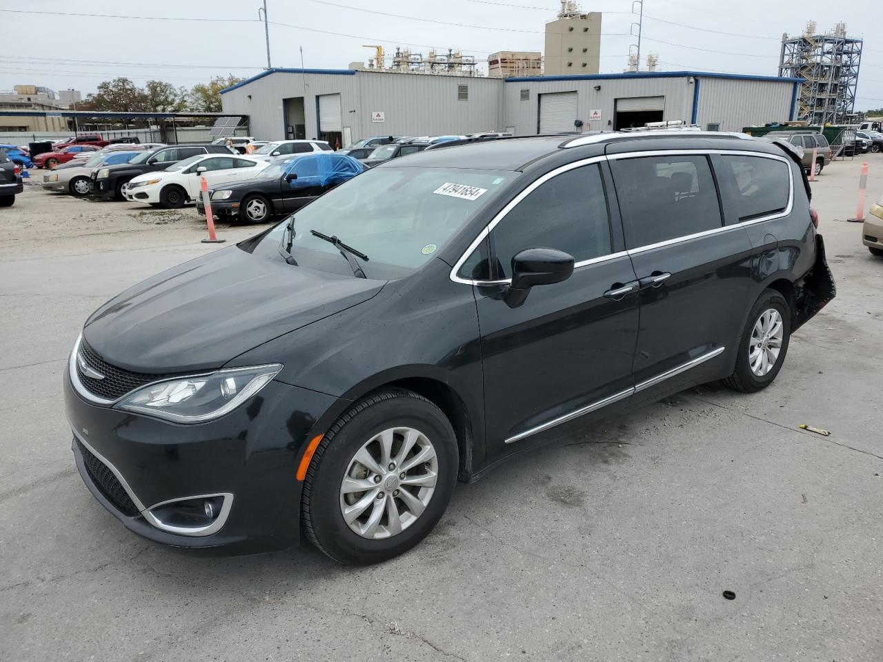 2019 CHRYSLER PACIFICA TOURING L