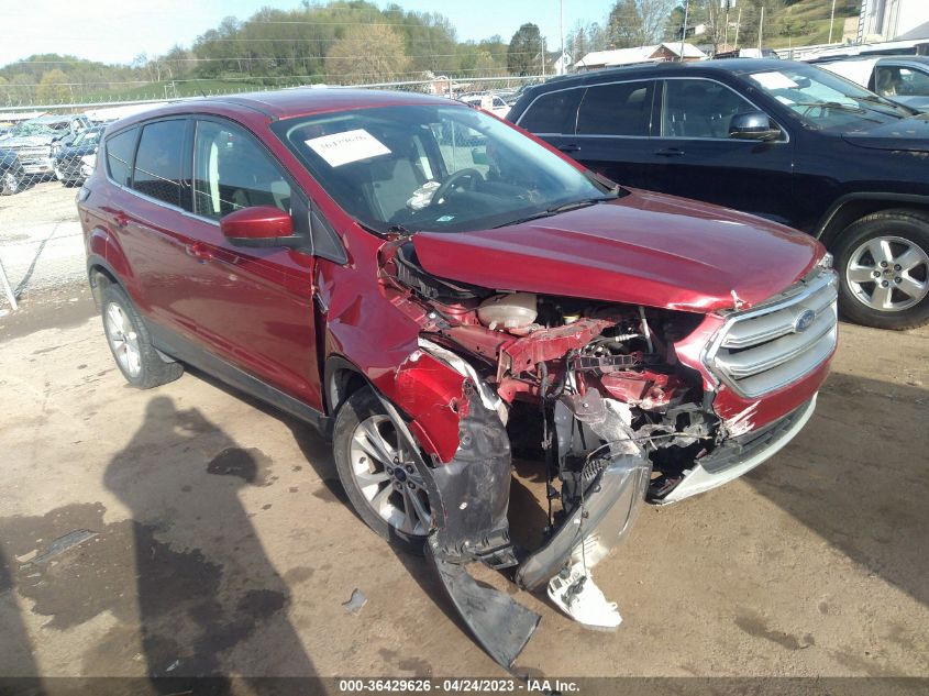 2017 FORD ESCAPE SE