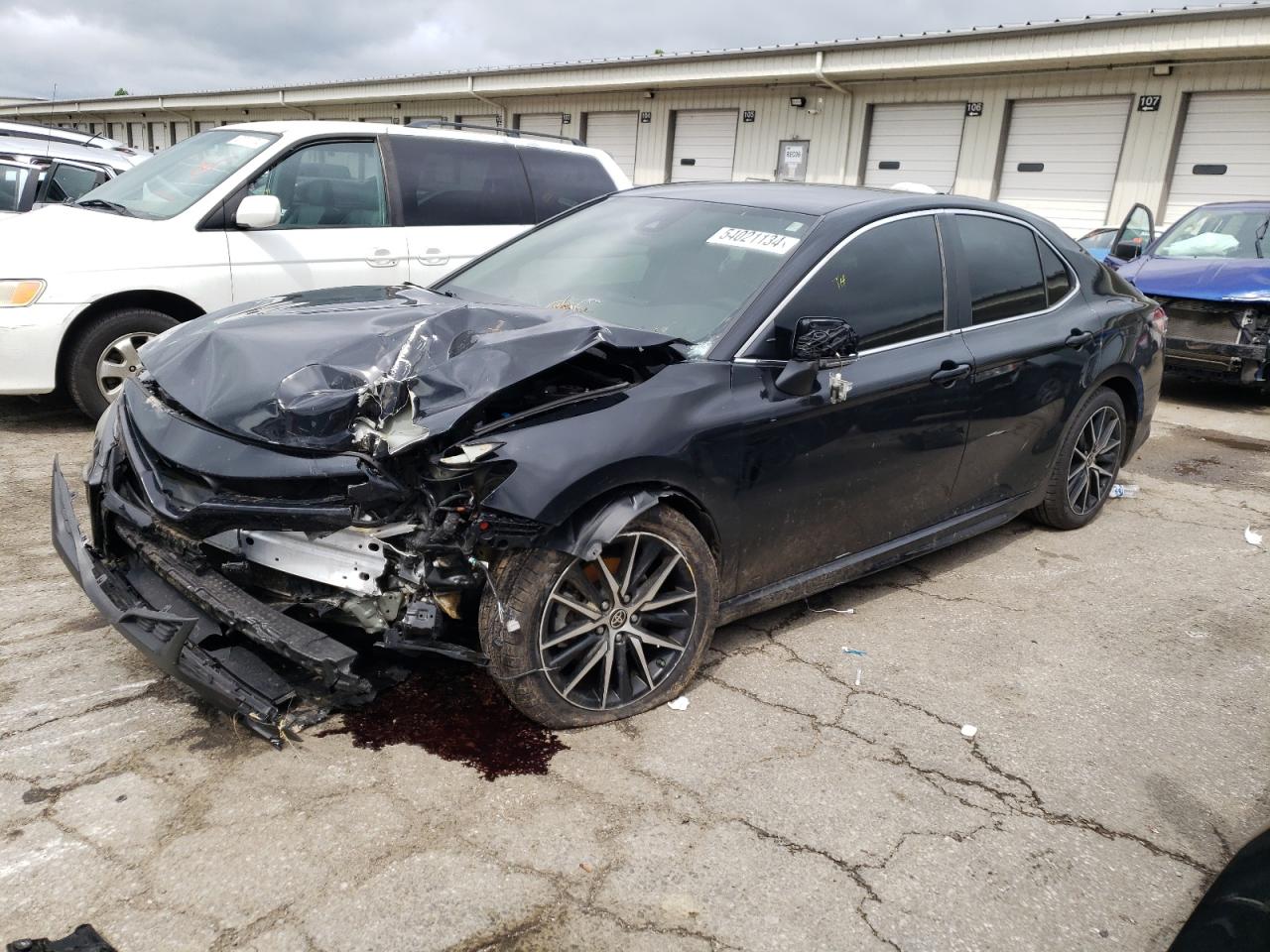 2022 TOYOTA CAMRY SE