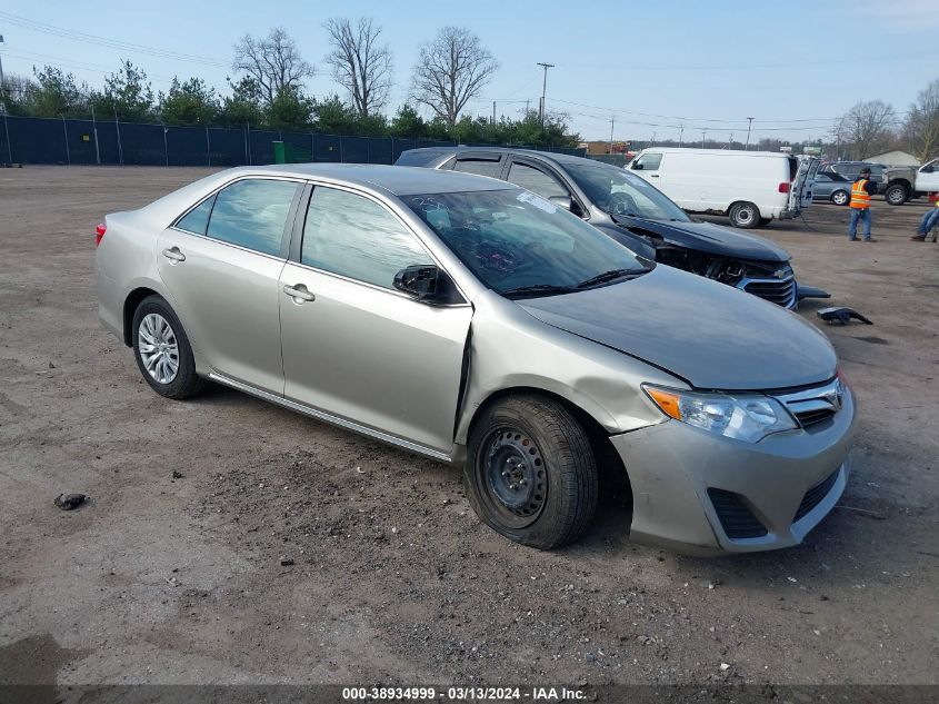 2014 TOYOTA CAMRY LE