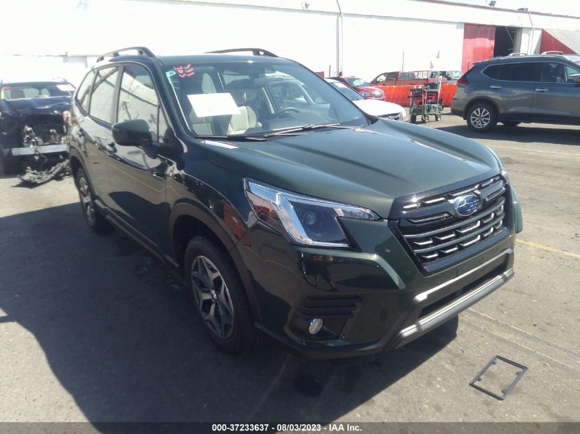 2023 SUBARU FORESTER PREMIUM