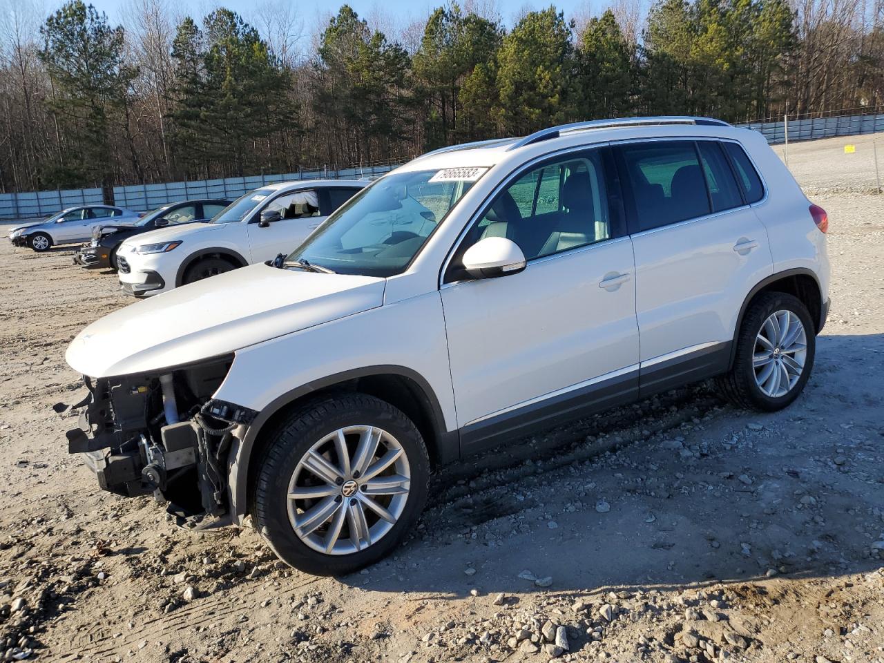 2013 VOLKSWAGEN TIGUAN S