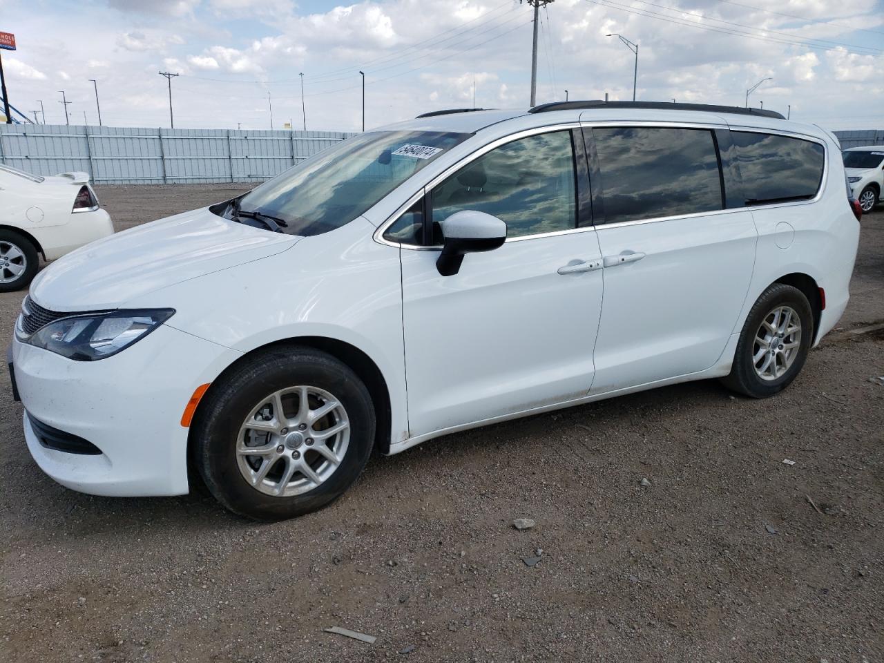 2020 CHRYSLER VOYAGER LXI