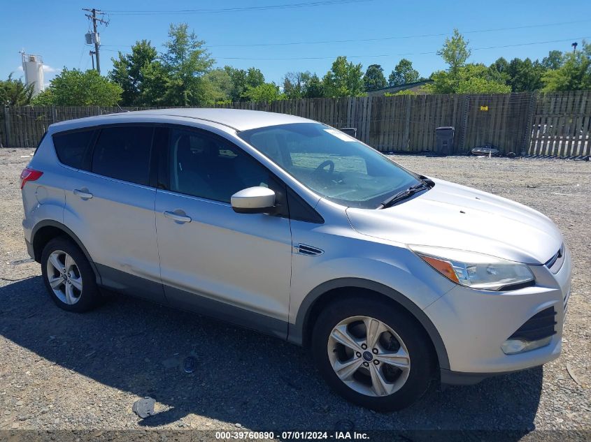 2015 FORD ESCAPE SE