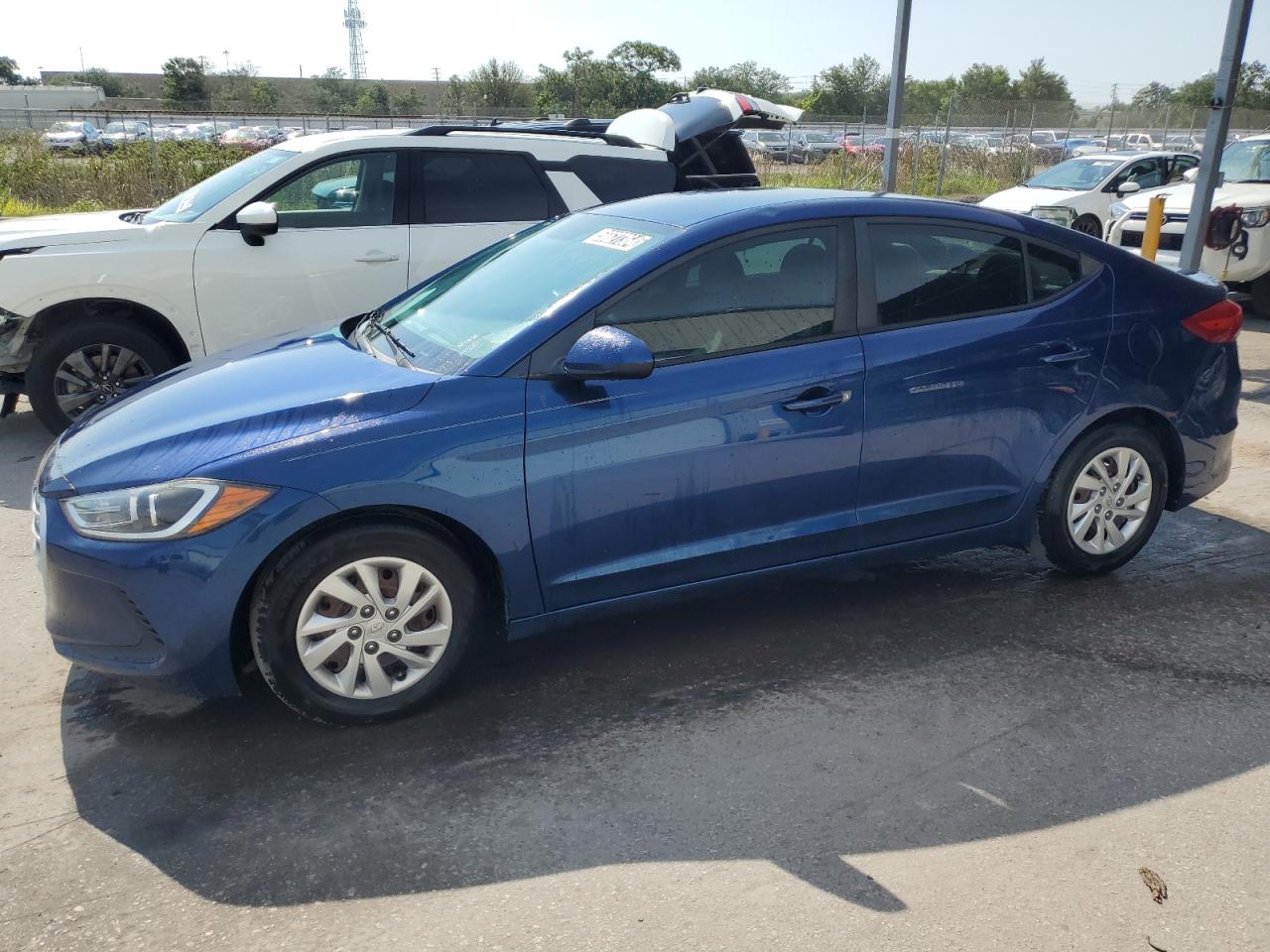 2017 HYUNDAI ELANTRA SE