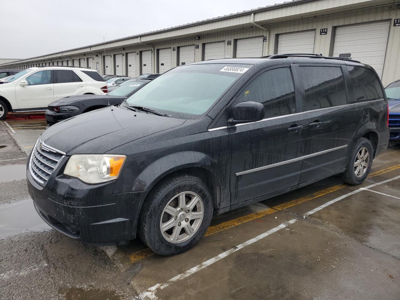 2010 CHRYSLER TOWN & COUNTRY TOURING