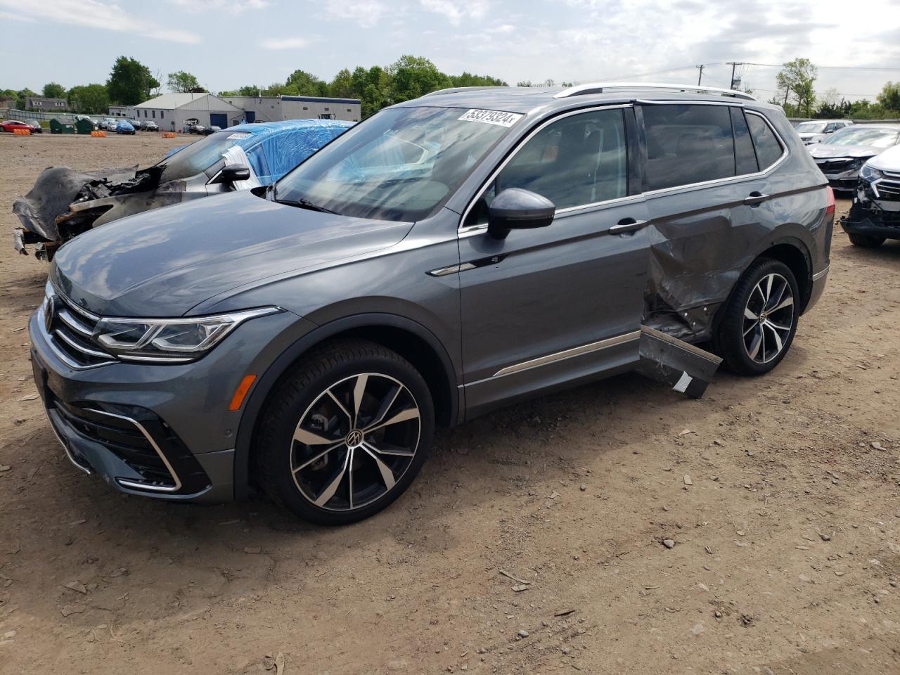 2022 VOLKSWAGEN TIGUAN SEL R-LINE