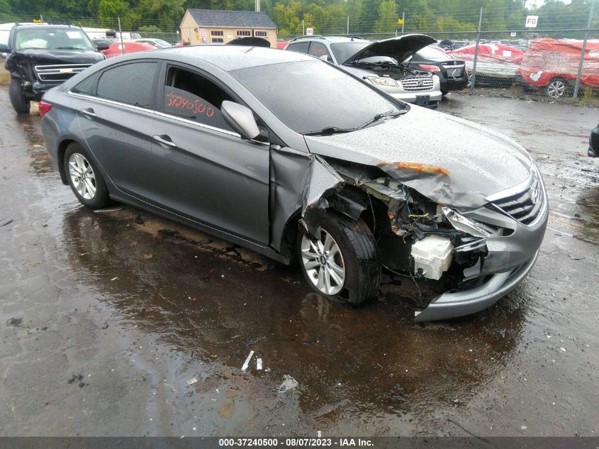 2013 HYUNDAI SONATA GLS