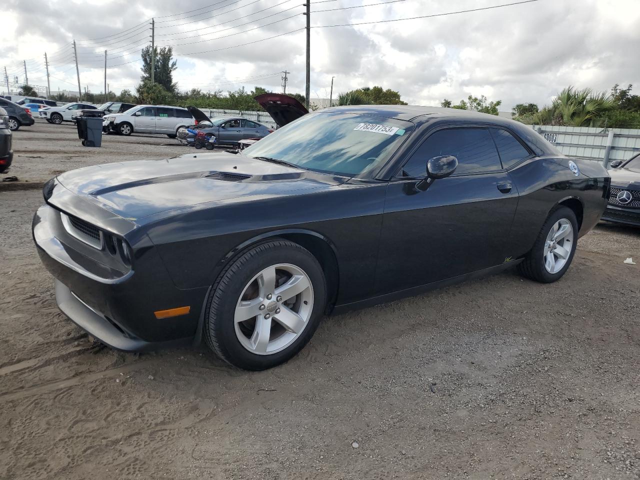 2013 DODGE CHALLENGER SXT